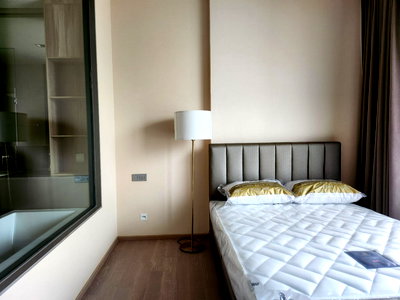 Condos for rent : Condo for rent at The ESSE Asoke, near BTS Asoke and MRT Sukhumvit.