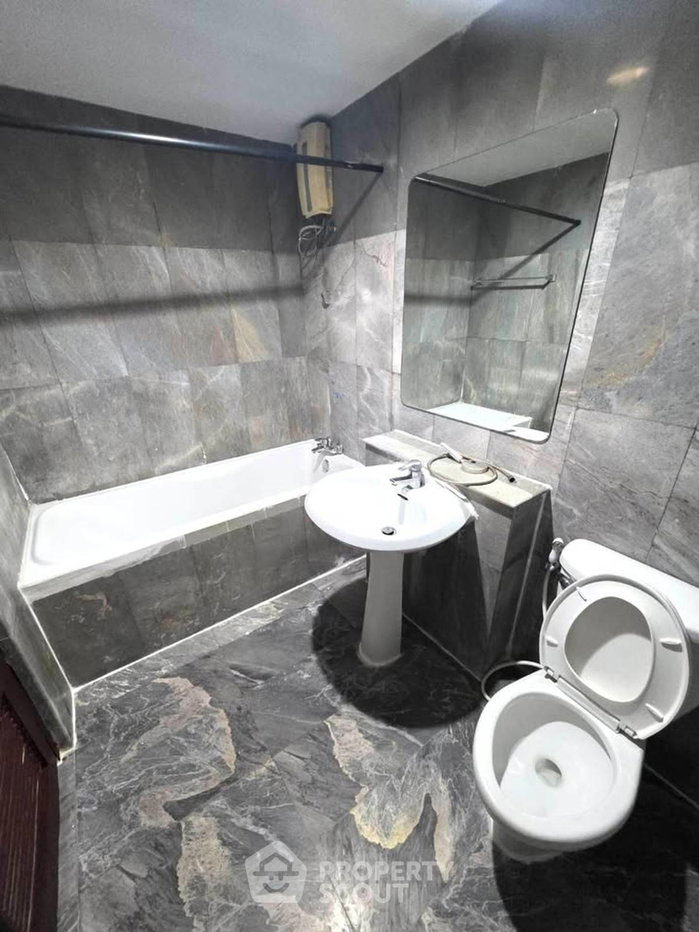 รูป คอนโด 2-ห้องนอน ที่ เดอะ วอเตอร์ฟอร์ด พาร์ค สุขุมวิท 53 คอนโดมิเนียม ใกล้ BTS ทองหล่อ (ID 2475768) - รูปที่ 8/10