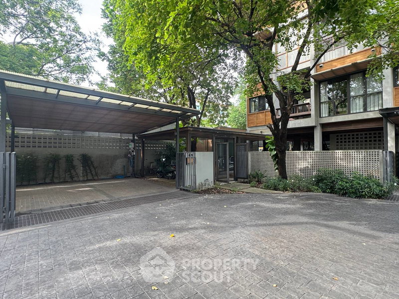 ขายบ้านเดี่ยว : บ้าน 3-ห้องนอน ที่ บ้าน บ้าน วิภาวดี 20 ใกล้ MRT ลาดพร้าว (ID 2147340)