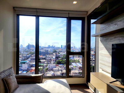 คอนโดให้เช่า : ▚ LG106ツ ให้เช่า: Rhythm Charoenkrung Pavillion – 2 Bed Plus 90 ตร.ม. 🏙️✨ ทิศไม่ร้อน มีห้องแม่บ้าน ราคาดีเจ้าของคุยง่าย ส่วนกลางจัดเต็ม