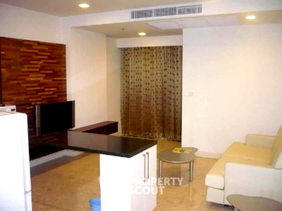 Condos for rent : 2-BR Condo at Nusasiri Grand Condominium near BTS Ekkamai (ID 645182)
