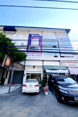 ขายอาคารพาณิชย์ : ขายอาคารพาณิชย์ 4 ชั้นครึ่ง อำเภอเมืองเชียงใหม่ พร้อมเข้าอยู่ ใกล้มหาลัยเชียงใหม่ (H349) T.0946511456