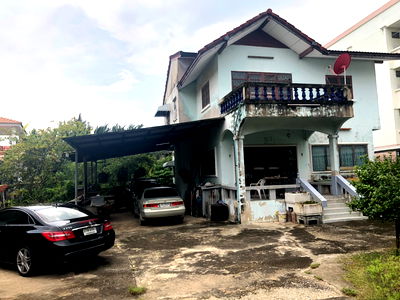 Land for sale Suk Sawat Road : Urgent Sale: Land Plot 300 sq.wah (Owner Direct Sale) Suksawat–Pracha Uthit Road, Soi Suksawat 70, Soi 22