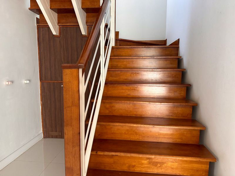 รูป ขายด่วน!!! ราคาเพียง 2.99 ลบ. (ค่าโอนที่ดินคนละครึ่ง)  บ้านแฝด หมู่บ้าน พฤกษานารา เลี่ยงหนองมน  - รูปที่ 7/10