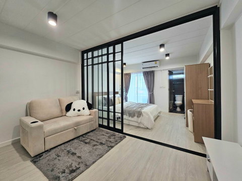 ขาย สตูดิโอโซน ลาดพร้าว 102 ห้องตกแต่งใหม่