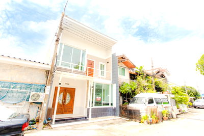 ทาวน์โฮม แจส กรีน วิลเลจ คู้บอน : 🔥 ขายบ้าน ทำเลทอง! หมู่บ้านเฟรนชิฟ มัยลาภ ใกล้เกษตร–นวมินทร์ 