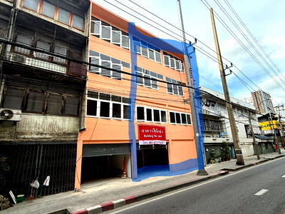 เช่าอาคารพาณิชย์ MRT วงศ์สว่าง : ให้เช่าอาคารพาณิชย์ ปรับปรุงใหม่ ใกล้รถไฟฟ้าสายสีม่วง ย่านวงศ์สว่าง ติดถนนใหญ่