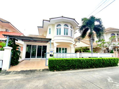 Houses for rent Nakhon Pathom : Krisana Garden Home Village Phutthamonthon Sai 5 Near Mahidol University 3 bedrooms, 2 bathrooms,