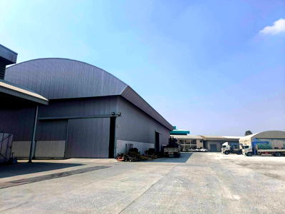 โรงงาน นิคมบางปู(เหนือ) : ขายโรงงานผลิตเคมีฟอกหนัง สีม่วง พร้อมที่ดินเปล่า บนถนนเทพารักษ์ กม.20 ขาเข้า บางปลา บางพลี สมุทรปราการ 