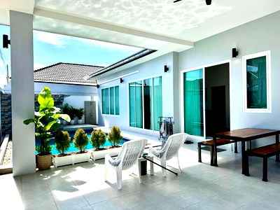 บ้านเดี่ยว ชลบุรี : พูลวิลล่าพัทยาพร้อมทำธุรกิจ สไตล์โมเดิร์น ทำเลดี ห้วยใหญ่พัทยา ใกล้มอเตอร์เวย์7 ใกล้ black forest