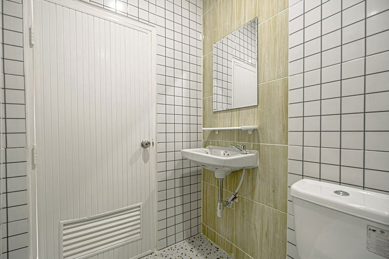 รูป ขายทาวน์เฮ้าส์ หมู่บ้านพิมลราช 2 - บางบัวทอง เนื้อที่ 16 ตารางวา 2 ห้องนอน 2 ห้องน้ำ ตกแต่งใหม่พร้อมอยู่ - รูปที่ 18/19