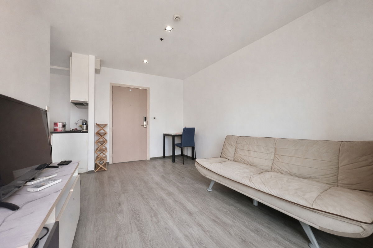 รูป ‼️ให้เช่าห้องใหญ่ พิเศษ14,000‼️Rich Park @ Triple Station 📲ติดต่อโทร/ไลน์ 099-289-1569 - รูปที่ 1/15