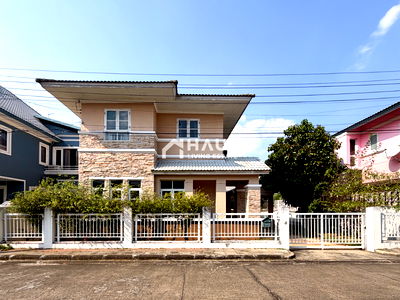 Houses for sale The Brio Mall : Panchasarp Park Pinklao / 3 Bedrooms #HPHU031