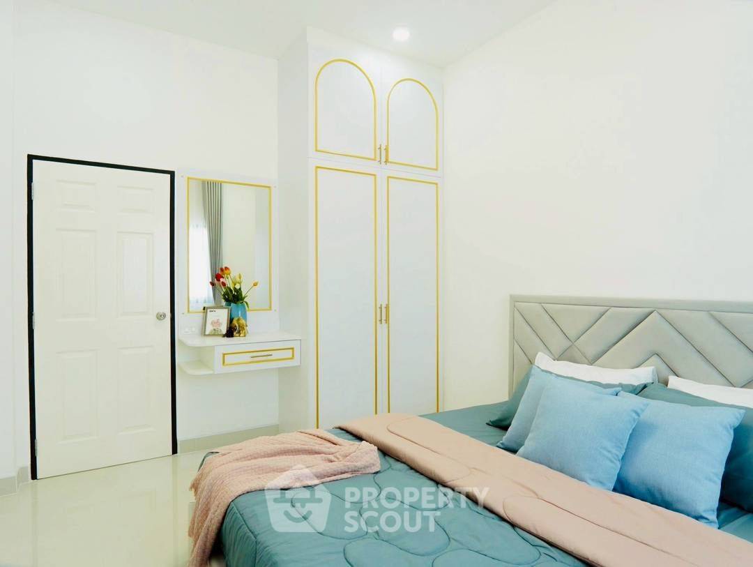 รูป บ้าน 4-ห้องนอน ที่ รัตนากร วิลเลจ 18 ใกล้ เมืองพัทยา (ID 2610519) - รูปที่ 13/19