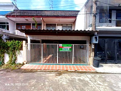 ทาวน์โฮม ถนนโชคชัย 4 : ทาวน์เฮ้าส์ สำหรับขาย - ลาดพร้าว เขตบางกะปิ กรุงเทพมหานคร