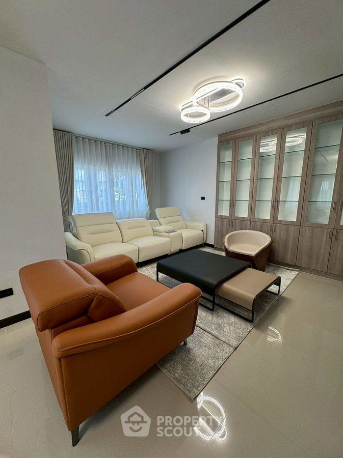 รูป วิลล่า 5-ห้องนอน ใกล้ พัทยาตะวันออก (ID 2609141) - รูปที่ 4/19