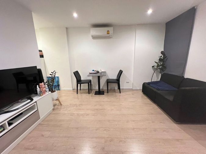 ให้เช่า ไอ คอนโด เสรีไทย  กรีนสเปซ ห้องใหญ่ พร้อมอยู่ 📞097-2161939