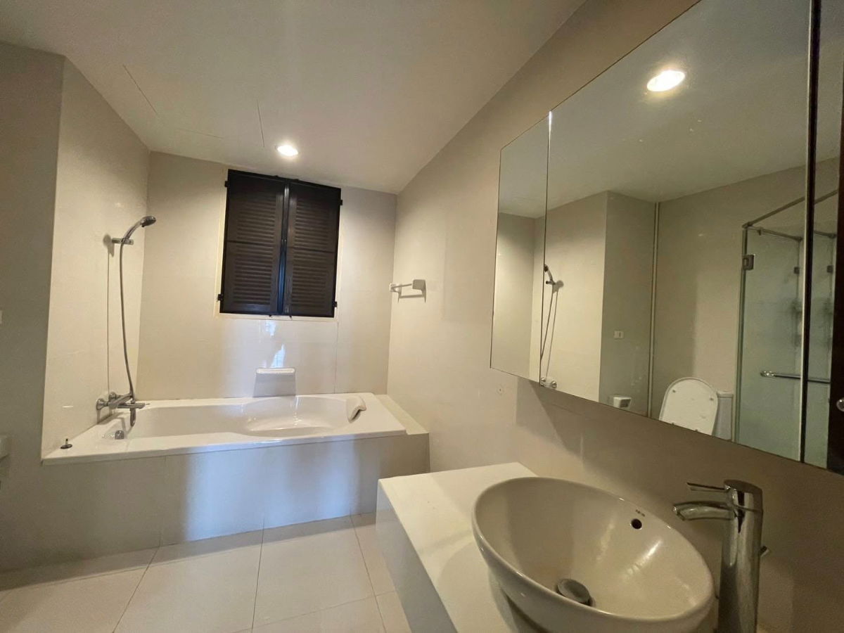 รูป ให้เช่า Amanta Ratchada 2 ห้องนอน ติด MRT ศูนย์วัฒนธรรม เฟอร์ครบ พร้อมอยู่  ติดต่อ 063-352-3121 - รูปที่ 8/8