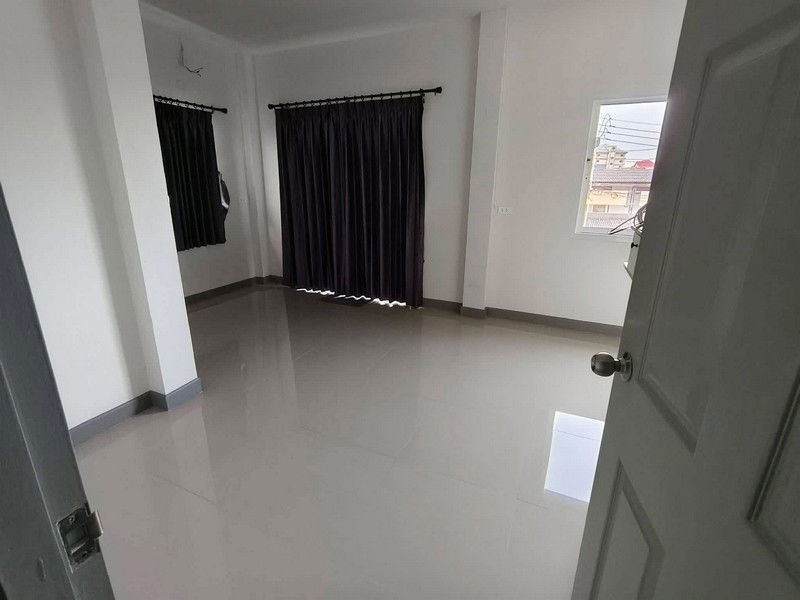 รูป ให้เช่า บ้านเดี่ยว 2 ชั้น บ้านเปล่า [Owner Post | เจ้าของปล่อยเอง] - รูปที่ 9/16