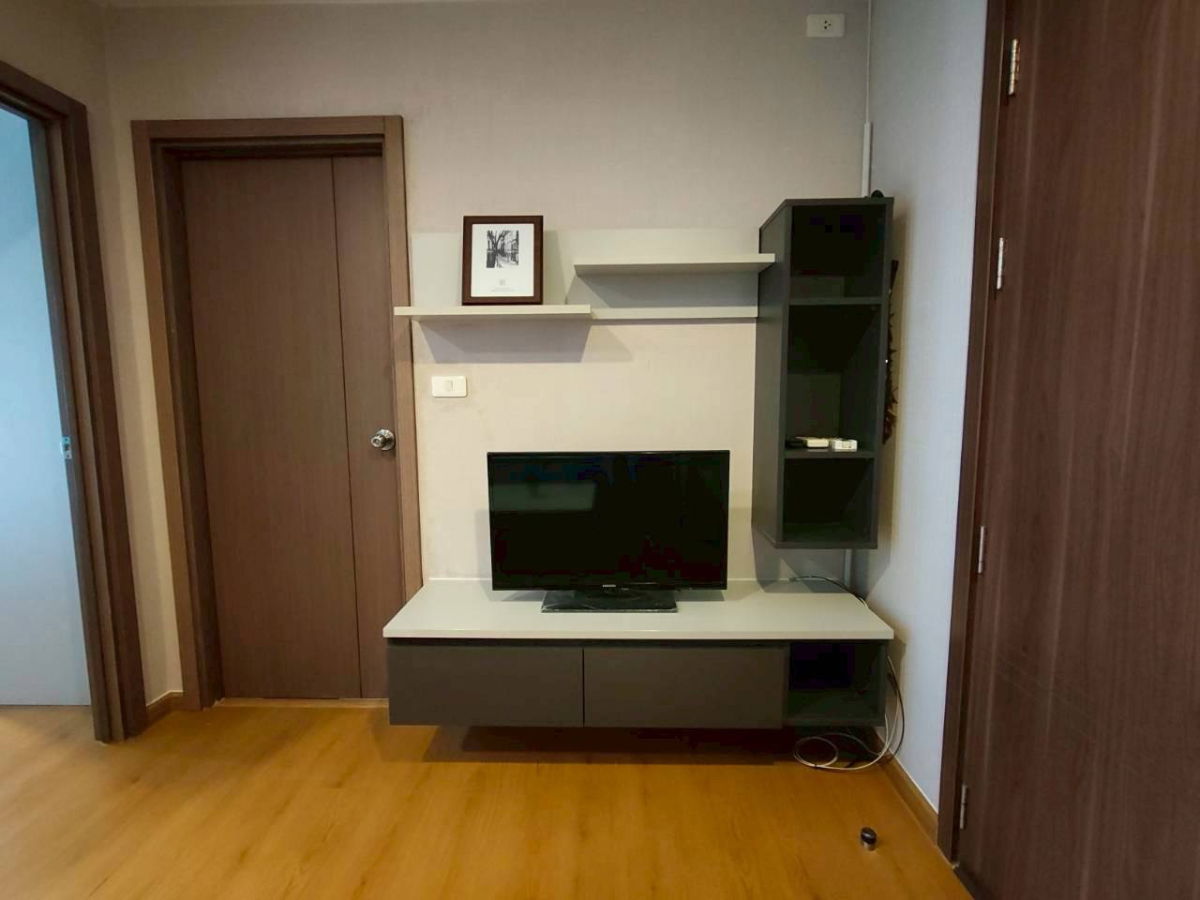 รูป ว่างพร้อมอยู่ ✨🥰 เฟอร์ครบ ห้องสวย The Base BTS Onnut contact Line ID:kat03 - รูปที่ 6/11