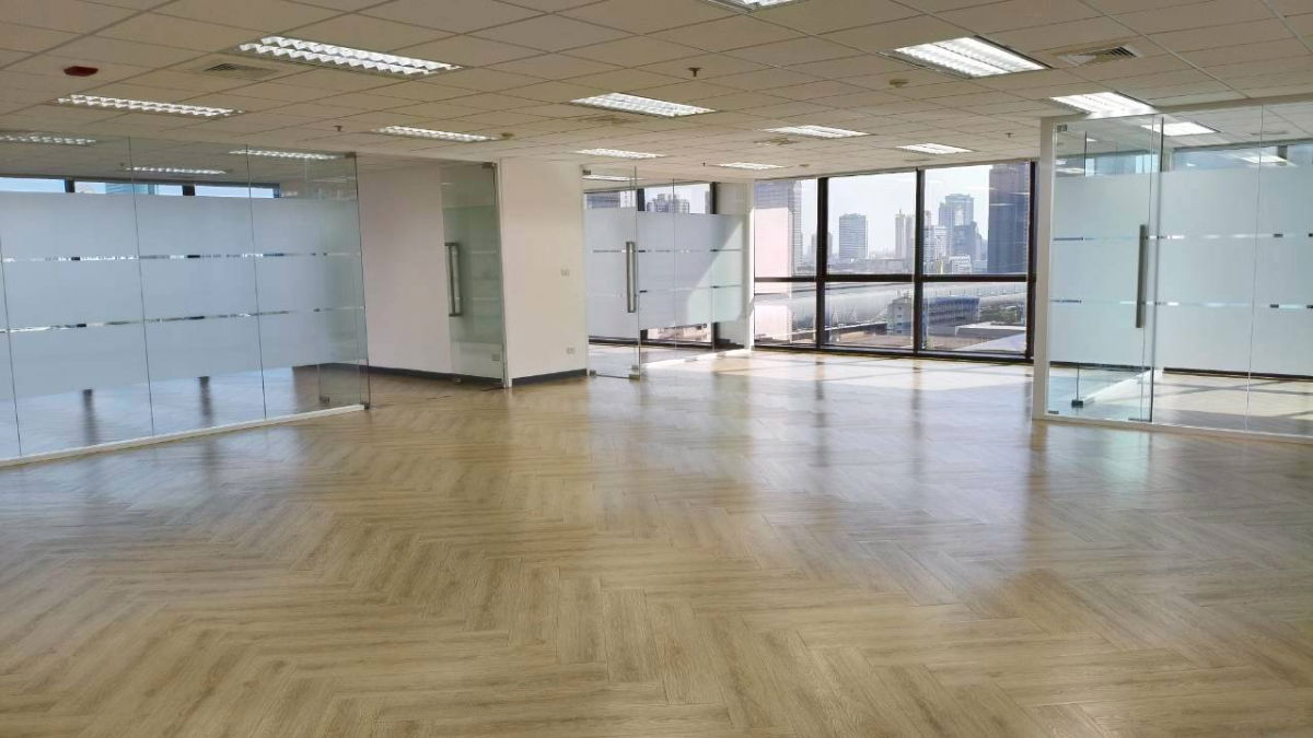 รูป WS6607 💯 ทำเลทอง! ออฟฟิศพร้อมเข้าอยู่อาคารธนภูมิ  ใจกลางเมือง ถนนเพชรบุรีตัดใหม่ ใกล้ MRT ค่าเช่าเพียง 650 บาท / ตร.ม. - รูปที่ 4/11