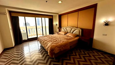 Condos for rent : Condo for Rent at State Tower (D6902003)