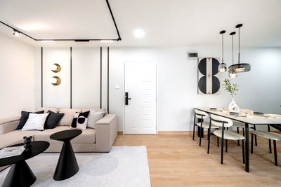 Condos for sale : ⏰ Selling fast! P.Thana Tower condos are limited.