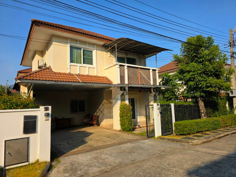 ขายบ้านเดี่ยว : ✨️ขายด่วน..บ้านเดี่ยวเซนโทร วัชรพล บ้านสวยมากตบแต่งพร้อมอยู่ รอบโครงการแวดล้อมสิ่งอำนวยความสะเวกครบครัน ใกล้รถไฟฟ้าและทางด่วน✨️