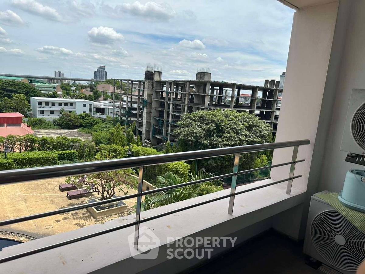 รูป คอนโด 3-ห้องนอน ที่ ริเวอร์ เฮเว่น เจริญกรุง คอนโดมิเนียม ใน บางคอแหลม (ID 2212014) - รูปที่ 10/22