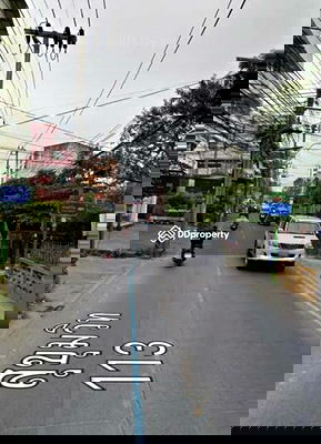 ที่ดิน วิทยาลัยเซาธ์อีสท์บางกอก : ขายที่ดินเปล่า สุขุมวิท ซอย 113 เนื้อที่  598 ตารางวา