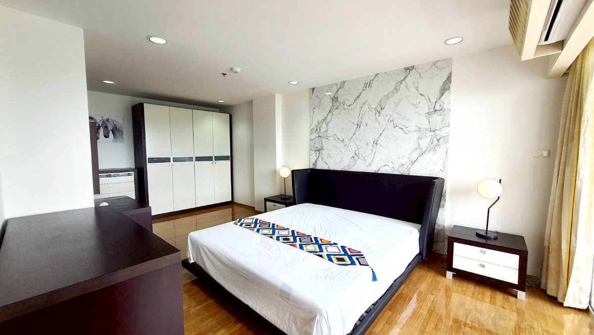 รูป LTH14175– River Heaven FOR SALE 3 bed 2 baths size 98.97 Sq.M. near BTS Saphan Taksin station ONLY 8.29M - รูปที่ 2/7
