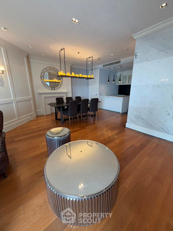 รูป คอนโด 4-ห้องนอน ที่ ชาเทรียม ริเวอร์ไซด์ คอนโดมิเนียม ใกล้ BTS สะพานตากสิน (ID 2610456) - รูปที่ 1/24