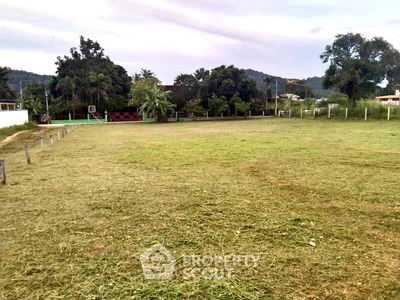 Land for sale Khao Din Temple, Prachuap Khiri Khan : 1,508 m² Land for Sale in Nong Kae (ID 2608787)