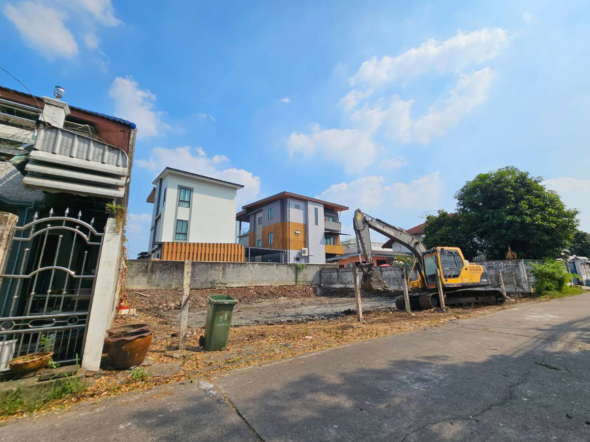 picture Prime Plot for Sale by Owner on Prasert-Manukitch Road - 1/7