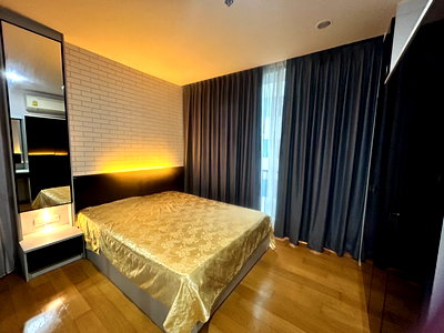 Condos for sale Robinson Bang Rak : 🏠✨ Noble Revo Silom | 1-Bedroom Condo for Sale (HBH-ST-135)