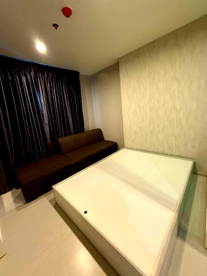 Condos for rent : Aspire                                Erawan                   