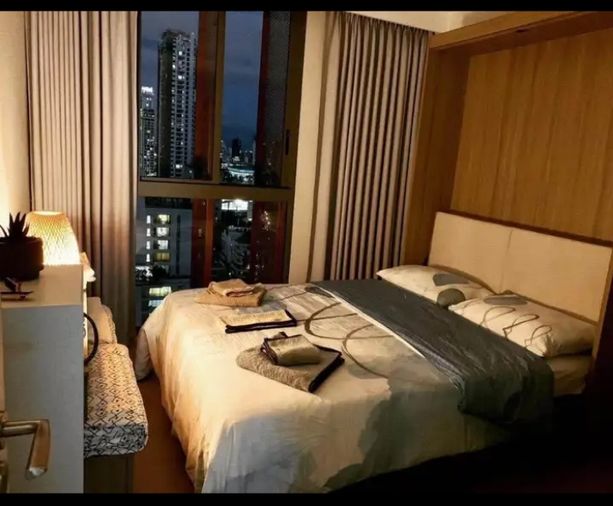 🌟 Circle Sukhumvit 31 
Size 72 SQ.M Type 2 Bedroom 2 Bathroom On the 22th Floor 
Rental.65,000 THB