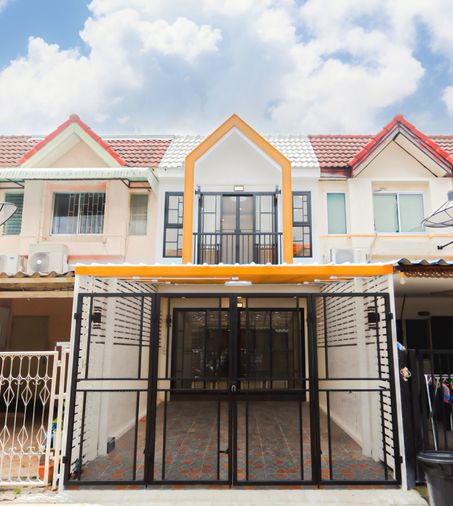 ขายด่วน  ทาวน์เฮ้าส์ 2 ชั้น รีโนเวทใหม่ 🏡 ห มู่ บ้ า น ส ว น ทิ พ ย์ 🏡 คลองลำเจียก 12 ซอย 15