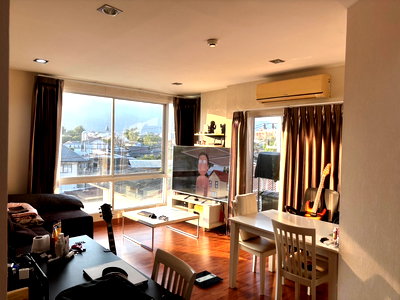 Condos for sale Chiang Mai : One Plus Suan Dok 3 for SALE ! 3,500,000THB : 2bedrooms Tel. +66-823899314 (Bu)