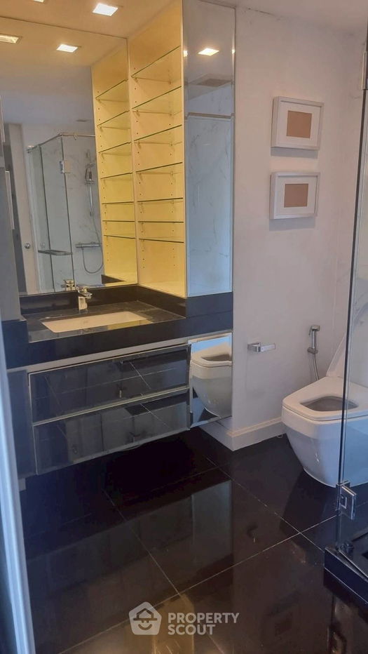 รูป คอนโด 1-ห้องนอน ที่ ไอคอน 3 คอนโดมิเนียม ใกล้ ทองหล่อ (ID 2399840) - รูปที่ 13/20