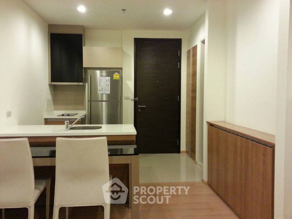 รูป คอนโด 1-ห้องนอน ที่ ริธึ่ม สุขุมวิท 50 ใกล้ BTS อ่อนนุช (ID 696804) - รูปที่ 9/12