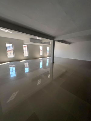 เช่าสำนักงาน ถนนเทพรักษ์ : พื้นที่สำนักงานให้เช่า รองรับทั้งออฟฟิศ และ Co-Working Space