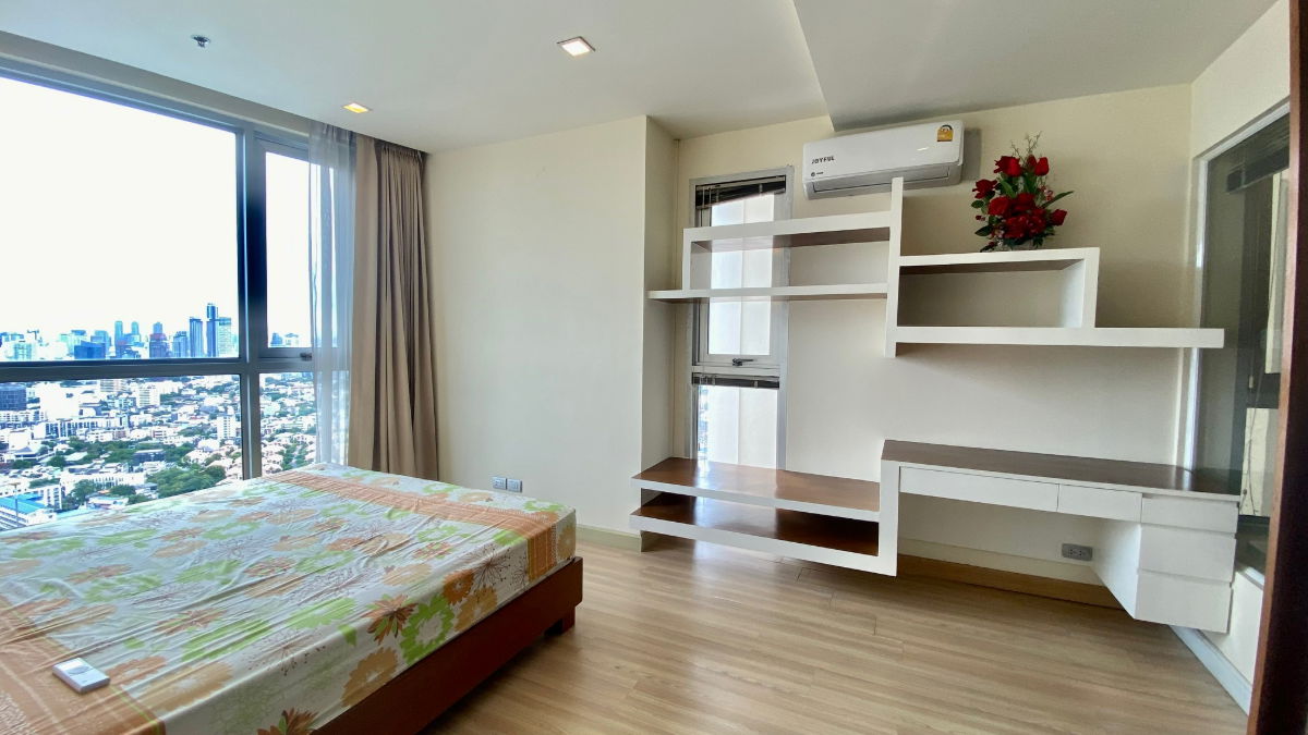 รูป คอนโดชั้นสูง 2 ห้องนอน 1 ห้องน้ำ ขนาด 60 ตรม. Sky Walk คอนโด ให้เช่าเดือนละ 33,000 บาท ซอยสุขุมวิท 71 สถานีรถไฟฟ้า BTS พระโขนง - รูปที่ 7/16