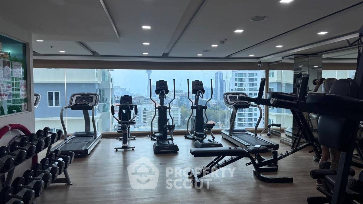 รูป คอนโด 2-ห้องนอน ที่ โคซี่ บีช วิว ใกล้ ถนนพระตำหนัก พัทยา (ID 2615451) - รูปที่ 13/28