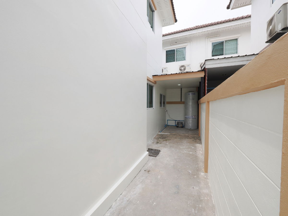 รูป 🔥 Clearance Sale บ้านเดี่ยว รีโนเวทใหม่ ต่ำกว่าทุน ม.กรีนเนอรี่ บาย นิราวิลล์ เอกชัย–พระราม 2 - รูปที่ 9/38