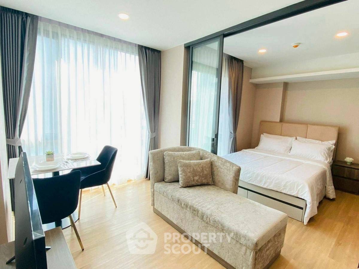 picture 1-BR Condo at Lloyd Soonvijai-Thonglor in Bang Kapi (ID 2600127) - 2/4