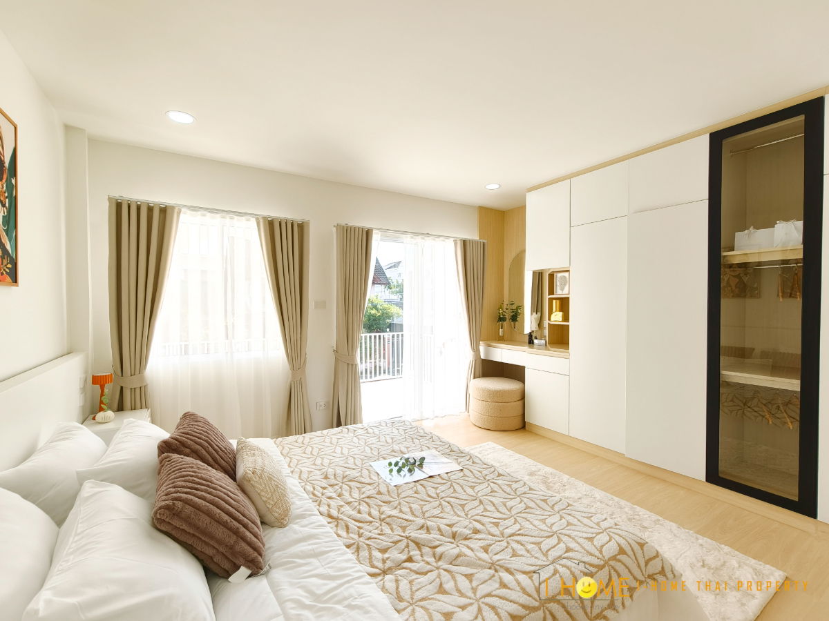 รูป ขายทาวน์โฮมสองชั้น   3 ห้องนอน 3 ห้องน้ำ 1 ห้องรับแขก 1 ห้องครัว   1-2  ที่จอดรถ - รูปที่ 34/38