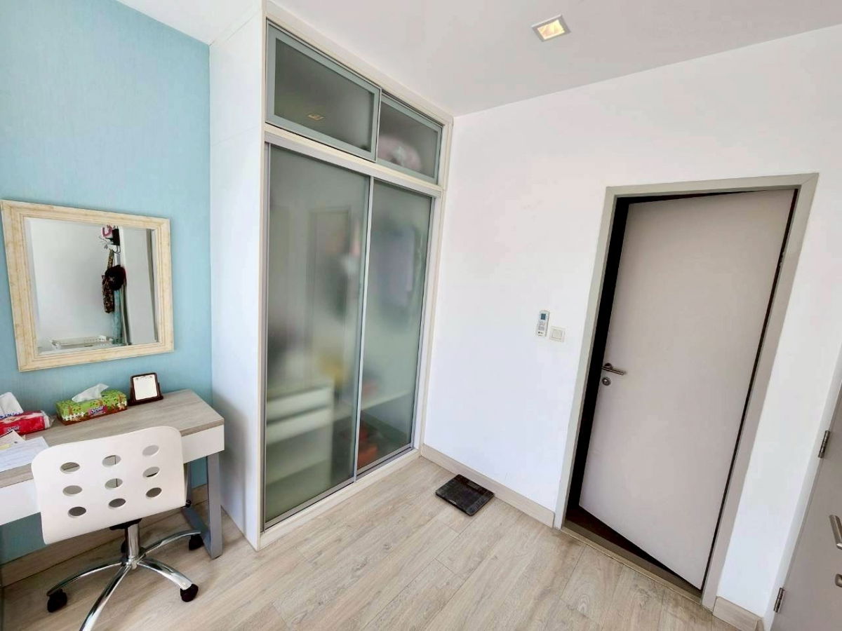 รูป ขายคอนโดหรู Ideo Mobi สาทร BTS ธนบุรี 2 ห้องนอน 2 ห้องน้ำ วิวสวยทุกห้อง ติดรถไฟฟ้า ขายเพียง 6.35 ล้าน *ถูกที่สุดในโครงการ*  - รูปที่ 18/39