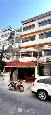 เช่าทาวน์โฮม จตุจักร : ทาวน์เฮ้าส์ 6-ห้องนอน ใกล้ MRT ลาดพร้าว (ID 2612272)