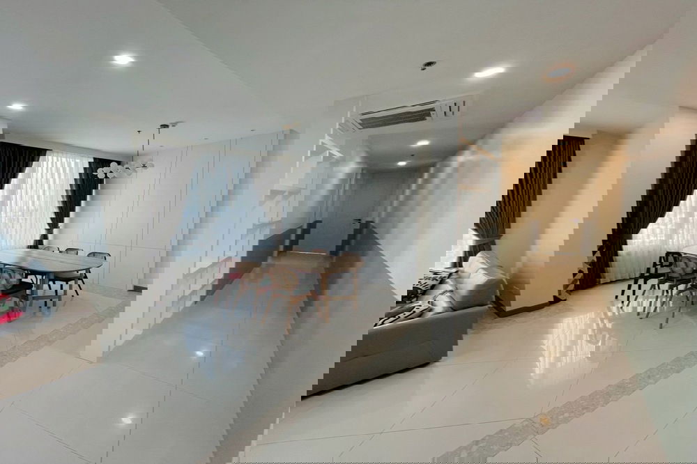 รูป สำหรับขาย -เช่า !! ห้องนั่งเล่นกว้าง, ห้องหายาก ! Code C20260200002..The Empire Place, 3 นอน, 4 น้ำ, ชั้นสูง 29+, แต่งครบ, ราคาพิเศษ!!📣📣 - รูปที่ 5/8